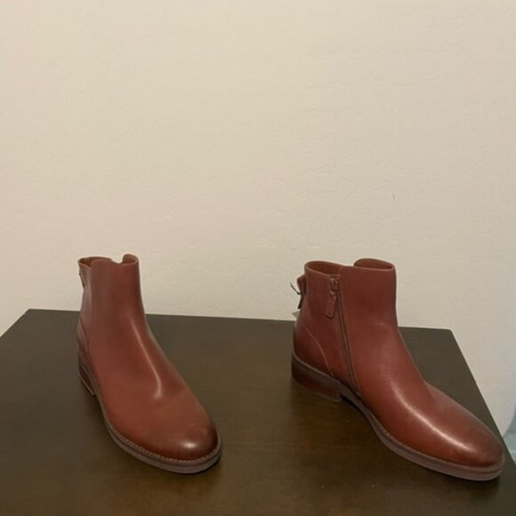 Woman's Boots Cole Haan Ramona Ankle Bootie Waterproof brown size 8B NWOB - Picture 1 of 5